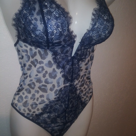 Victoria Secret Teddy - Lace & Animal Print - NWT - Picture 2 of 4